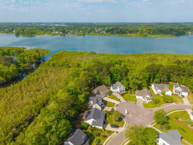 133 Hanahan Plantation Circle, Hanahan, SC 29410