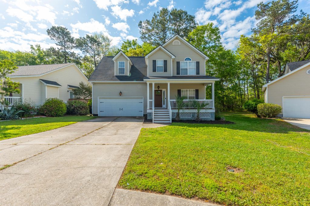 133 Hanahan Plantation Circle, Hanahan, SC 29410