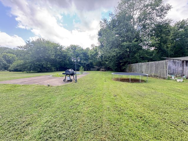 4139 Hampshire Pike, Hampshire, TN 38461