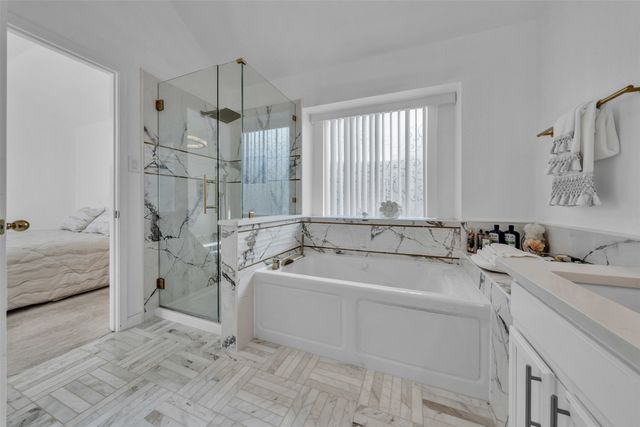 729 Claridge Drive, Arlington, TX 76018