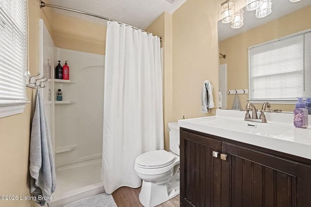 1804 Deer Run Rd, La Grange, KY 40031