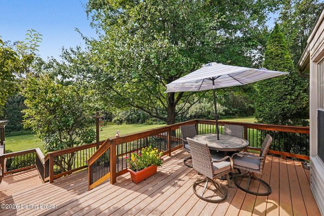 1804 Deer Run Rd, La Grange, KY 40031