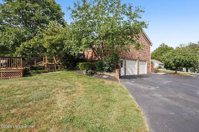 1804 Deer Run Rd, La Grange, KY 40031