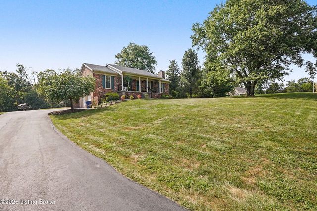 1804 Deer Run Rd, La Grange, KY 40031