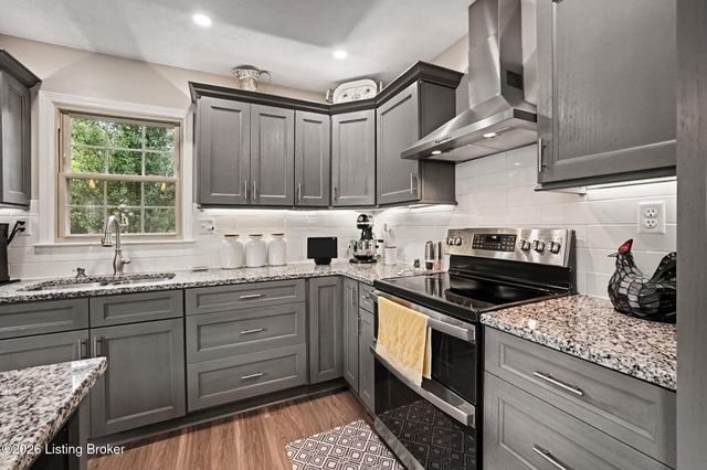 1804 Deer Run Rd, La Grange, KY 40031