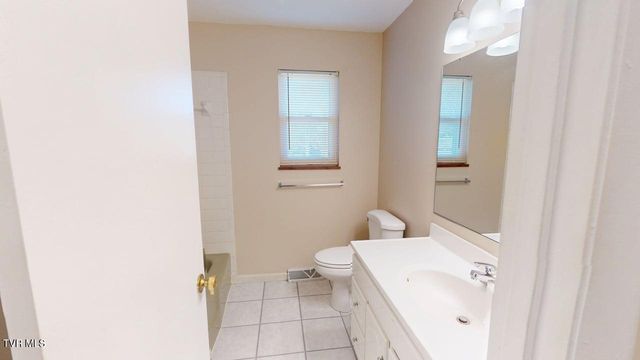 4561 Birchwood Circle, Morristown, TN 37814