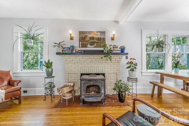 22 Westover Drive, Asheville, NC 28801