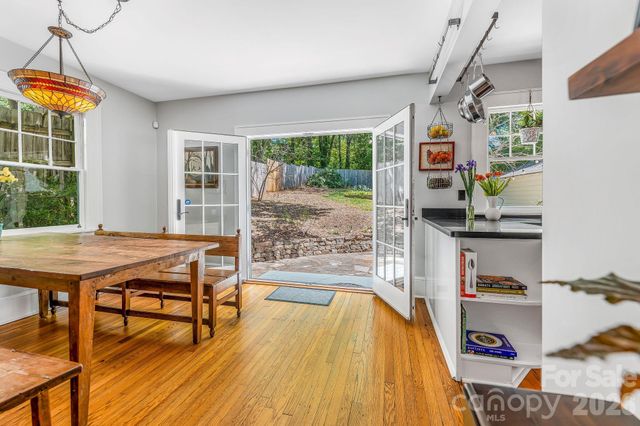 22 Westover Drive, Asheville, NC 28801