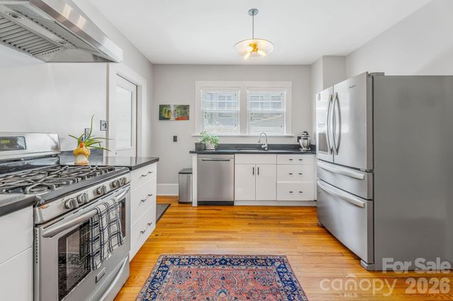22 Westover Drive, Asheville, NC 28801