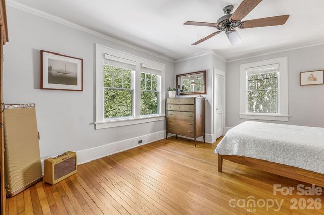 22 Westover Drive, Asheville, NC 28801