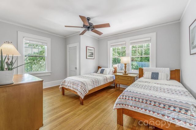 22 Westover Drive, Asheville, NC 28801