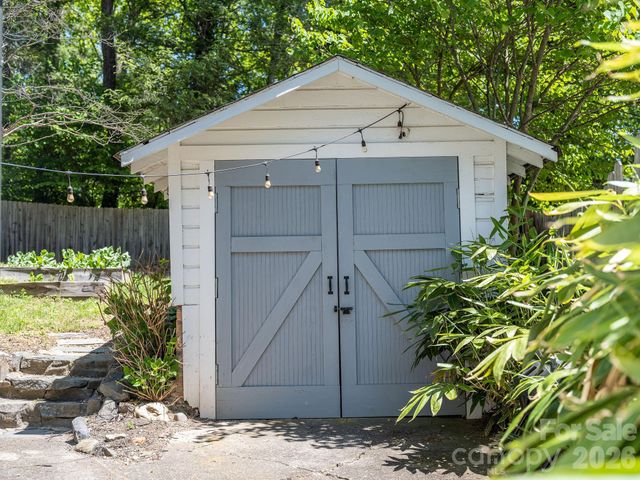 22 Westover Drive, Asheville, NC 28801