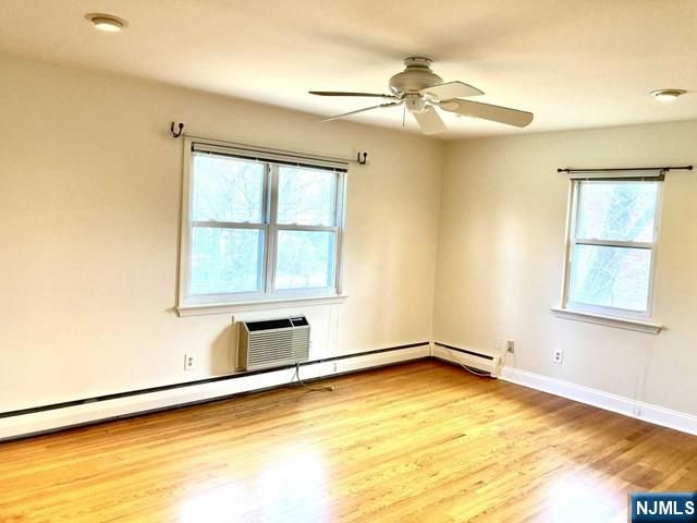 11-2 Spruce Street 11-2, Oakland, NJ 07436