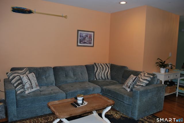 77 Thorniley Street, New Britain, CT 06051