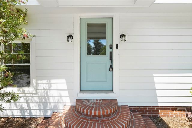 50 Richmond Drive, Savannah, GA 31406