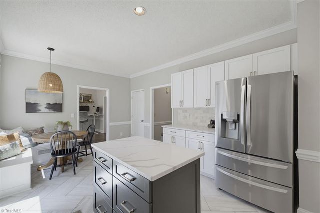 6101 Glenridge Court, Kernersville, NC 27284