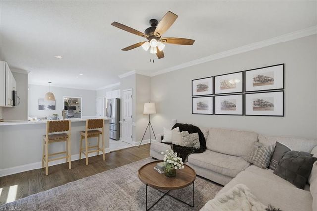 6101 Glenridge Court, Kernersville, NC 27284
