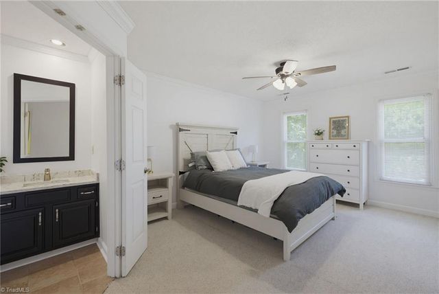 6101 Glenridge Court, Kernersville, NC 27284