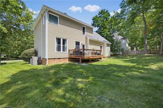 6101 Glenridge Court, Kernersville, NC 27284