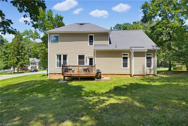 6101 Glenridge Court, Kernersville, NC 27284