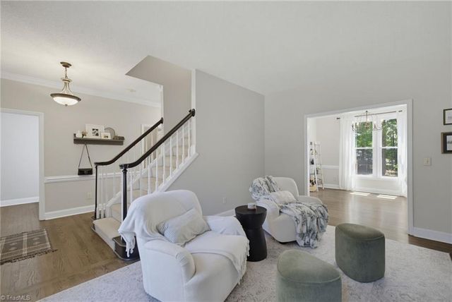 6101 Glenridge Court, Kernersville, NC 27284