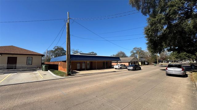 811 N Travis Street, Liberty, TX 77575