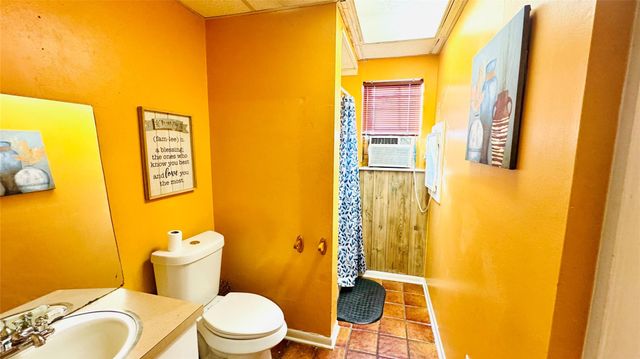 811 N Travis Street, Liberty, TX 77575