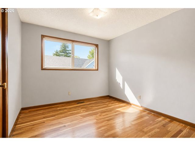 11003 Sw 63RD Ave, Portland, OR 97219