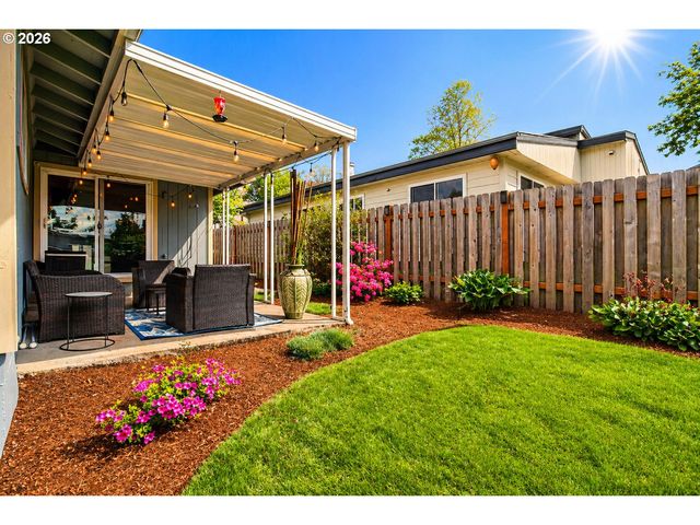 11003 Sw 63RD Ave, Portland, OR 97219