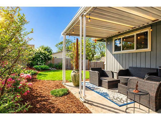 11003 Sw 63RD Ave, Portland, OR 97219