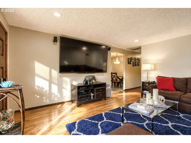 11003 Sw 63RD Ave, Portland, OR 97219