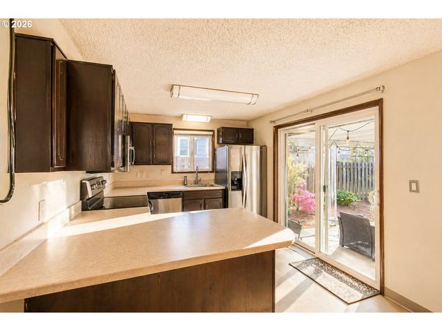 11003 Sw 63RD Ave, Portland, OR 97219