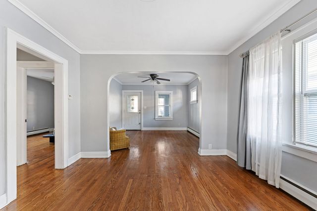 1109 Massena Avenue, Waukegan, IL 60085