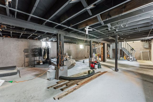 1109 Massena Avenue, Waukegan, IL 60085