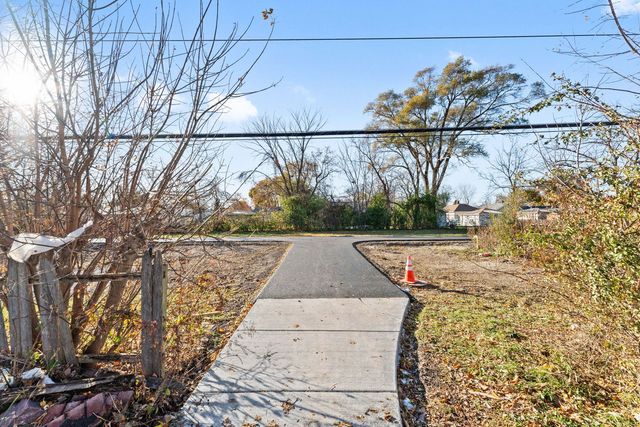 1109 Massena Avenue, Waukegan, IL 60085