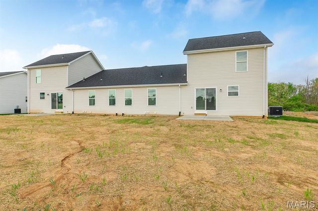 207 Wrigley Field Drive, Bethalto, IL 62010