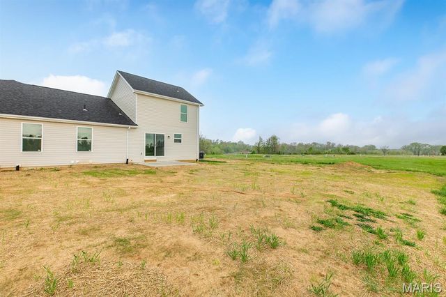 207 Wrigley Field Drive, Bethalto, IL 62010