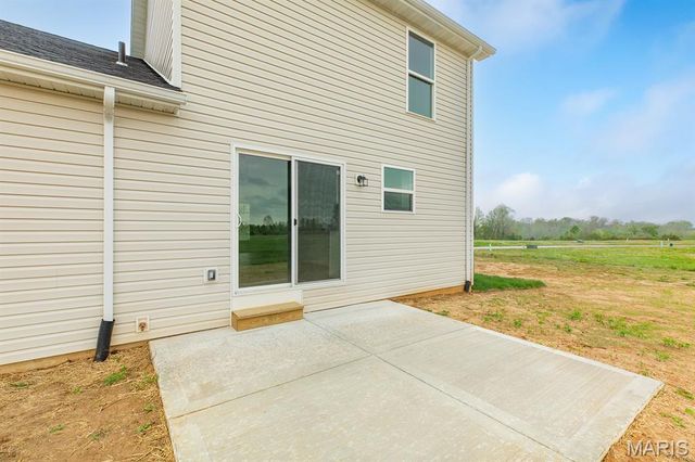 207 Wrigley Field Drive, Bethalto, IL 62010