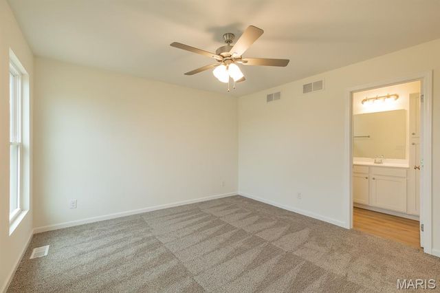 207 Wrigley Field Drive, Bethalto, IL 62010