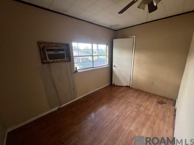 1053 Green Oak Dr, Baton Rouge, LA 70815