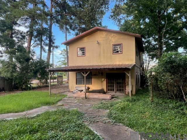 1053 Green Oak Dr, Baton Rouge, LA 70815