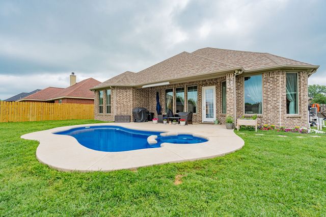 1805 Jupiter Lane, Ennis, TX 75119