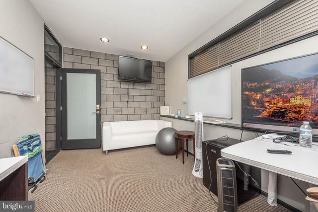 338 E 25TH ST, Baltimore, MD 21218