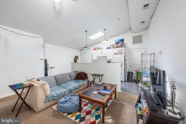 338 E 25TH ST, Baltimore, MD 21218