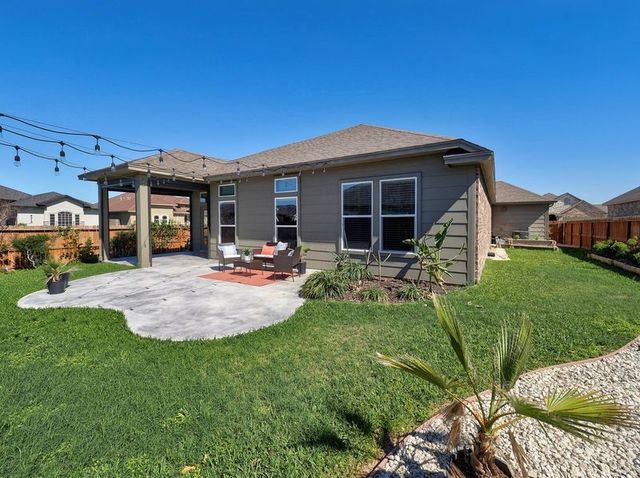 8205 Yosemite Dr, Corpus Christi, TX 78414