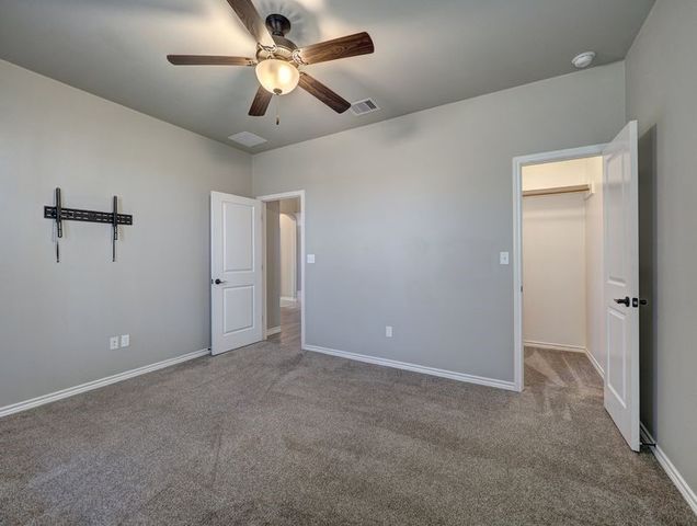 8205 Yosemite Dr, Corpus Christi, TX 78414