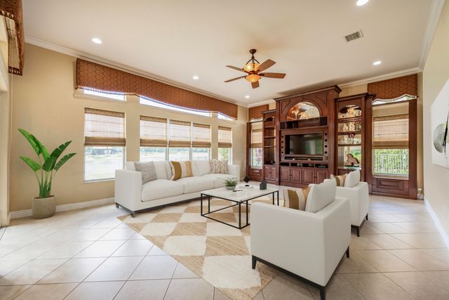 15234 SW 40th Street, Davie, FL 33331