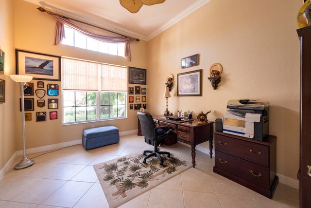 15234 SW 40th Street, Davie, FL 33331