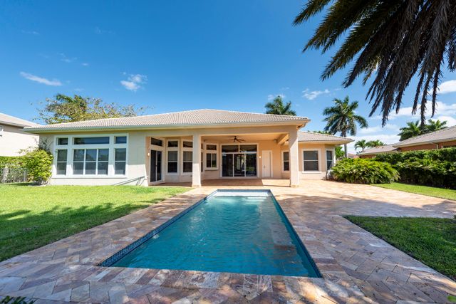 15234 SW 40th Street, Davie, FL 33331