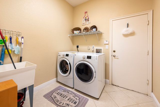 15234 SW 40th Street, Davie, FL 33331